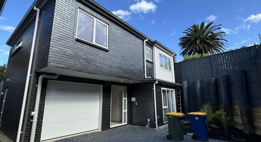  at 17 Danbury Drive, Torbay, Auckland