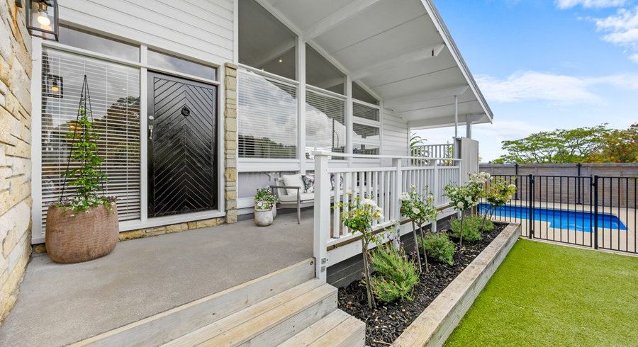  at 48 Ellesmere Crescent, Pakuranga Heights, Manukau City, Auckland