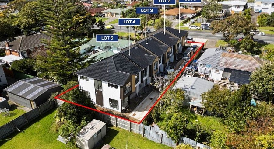 at 2/543 Massey Road, Mangere, Manukau City, Auckland