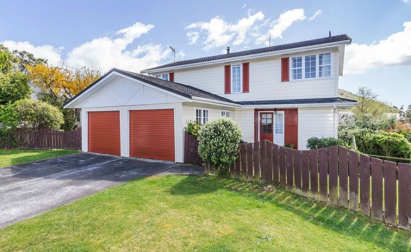  at 5 Keel Place, Whitby, Porirua