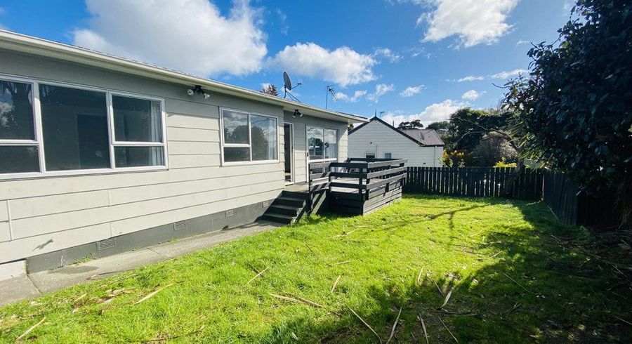  at 2/42 Moncrieff Ave, Clendon Park, Manukau City, Auckland