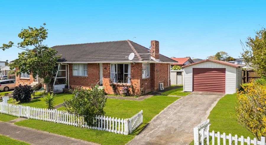  at 2/2 Wayne Drive, Mangere, Manukau City, Auckland
