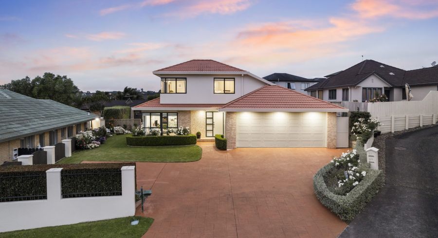  at 31 Lamia Place, The Gardens, Auckland