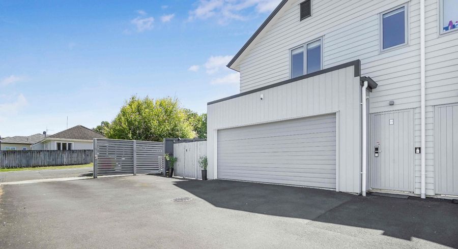  at 1/1 Hibiscus Avenue, Hamilton Lake, Hamilton, Waikato
