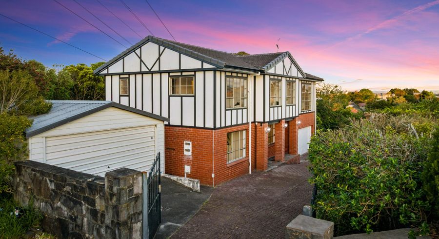  at 30 Hoskins Avenue, Hillsborough, Auckland City, Auckland