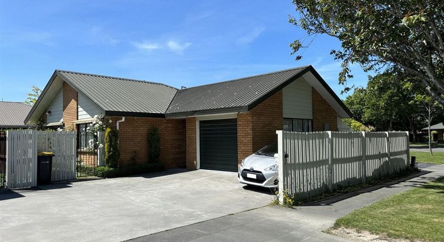  at 1b Brockhall Lane, Avonhead, Christchurch City, Canterbury