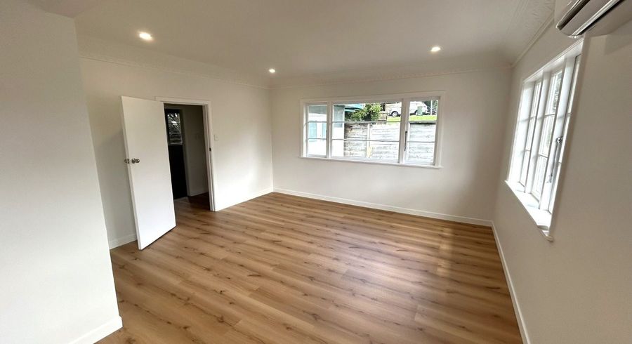  at 1/16 kaponga Crescent, New Lynn, Waitakere City, Auckland