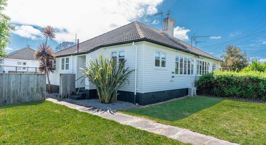  at 9 Graham Street, Hamilton East, Hamilton