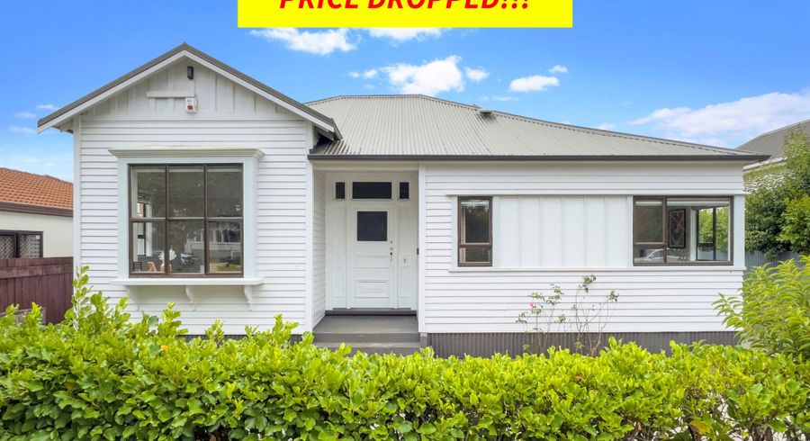  at 3A Haverstock Road, Sandringham, Auckland