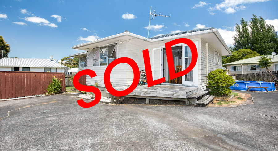  at 86 Rosewarne Crescent, Glendene, Auckland