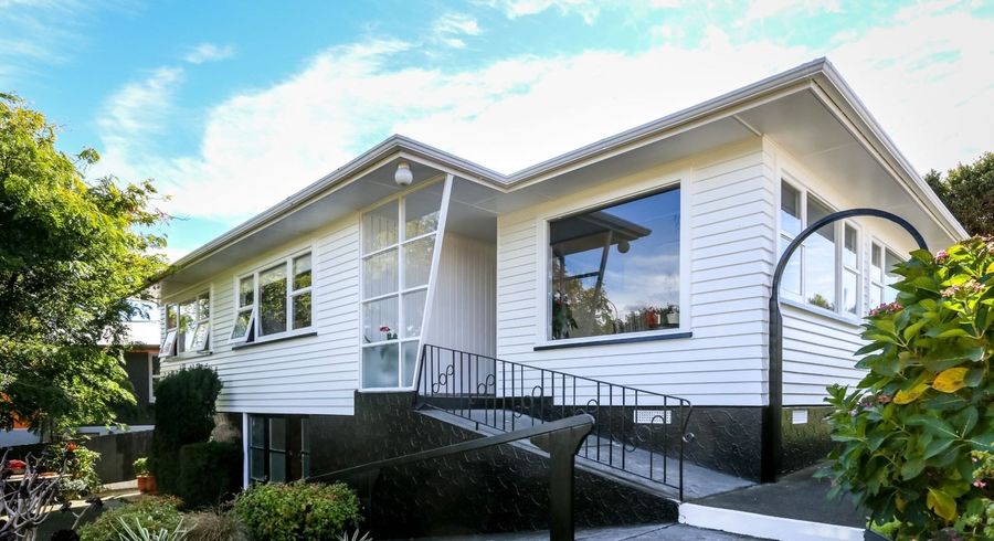  at 35 Northgate, Strandon, New Plymouth