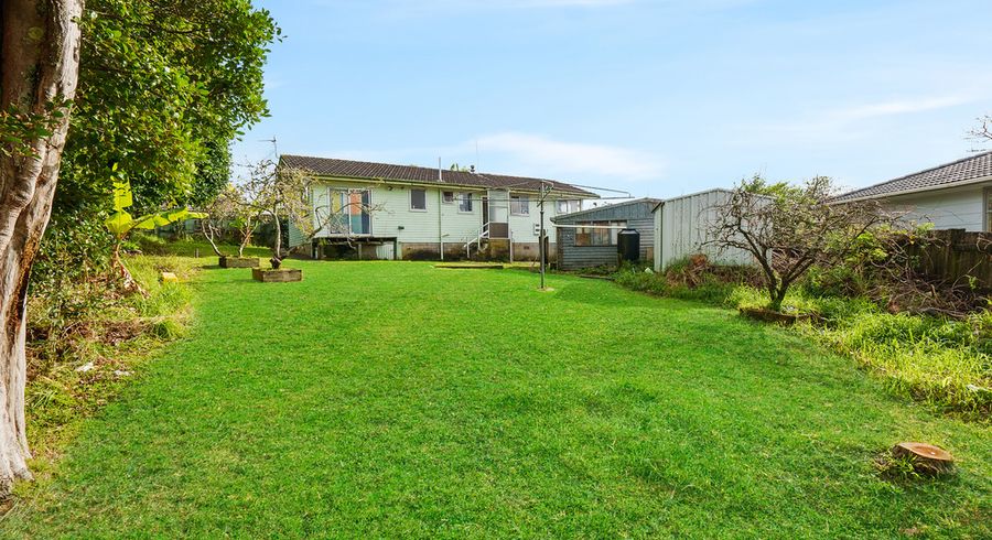  at 52 Roick Parade, Glen Eden, Auckland