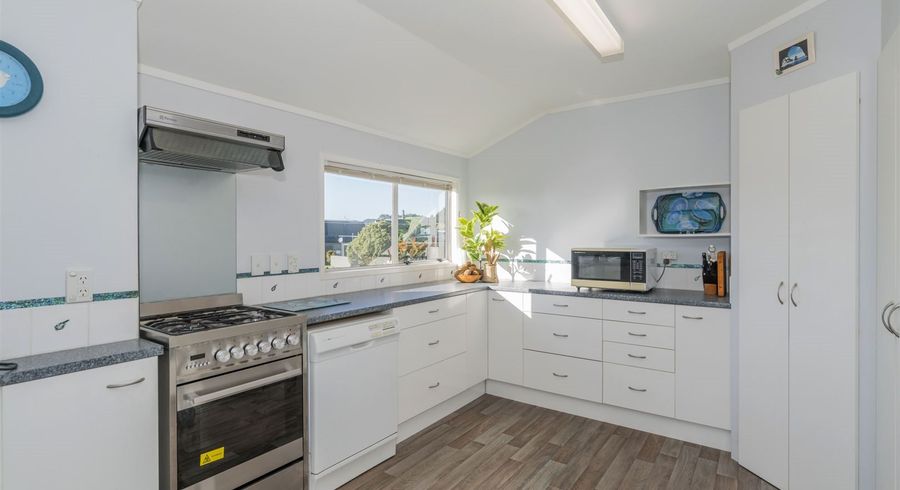  at 1 Banks Street, Cooks Beach, Whitianga
