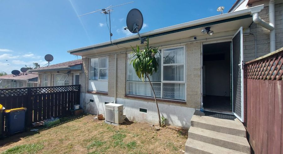  at 150E Hutchinson Avenue, New Lynn, Waitakere City, Auckland