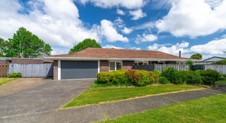  at 4 Meadowcourt Drive, Manukau, Auckland