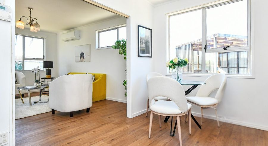  at 33 Killington Crescent, Mangere, Manukau City, Auckland