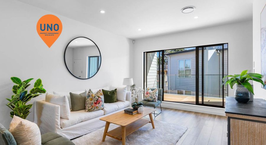  at 121F Sycamore Dr, Sunnynook, North Shore City, Auckland