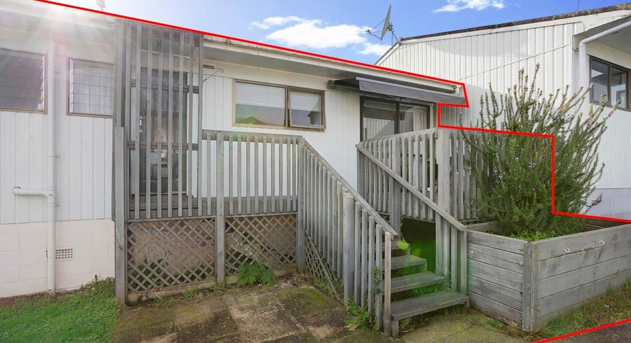  at 2/81 White Swan Road, Mount Roskill, Auckland City, Auckland