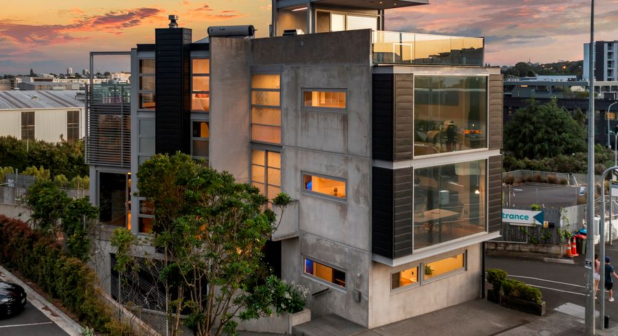 at 108 Park Road, Grafton, Auckland