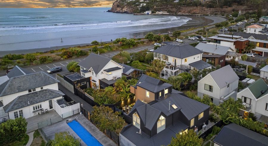  at 102A Esplanade, Sumner, Christchurch City, Canterbury