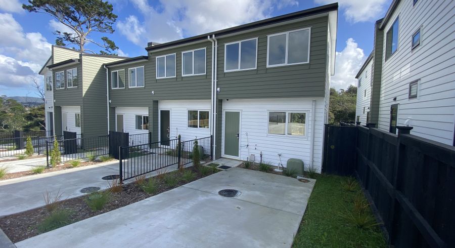 at 35 Kaimai Avenue, Massey, Waitakere City, Auckland