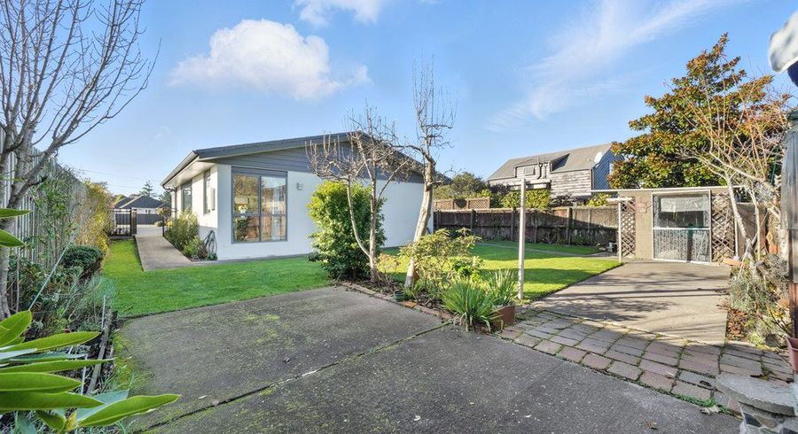  at 112B Breezes Road, Avondale, Christchurch City, Canterbury