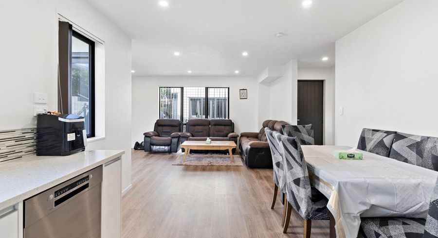  at 2/66 Wintere Road, Papatoetoe, Manukau City, Auckland