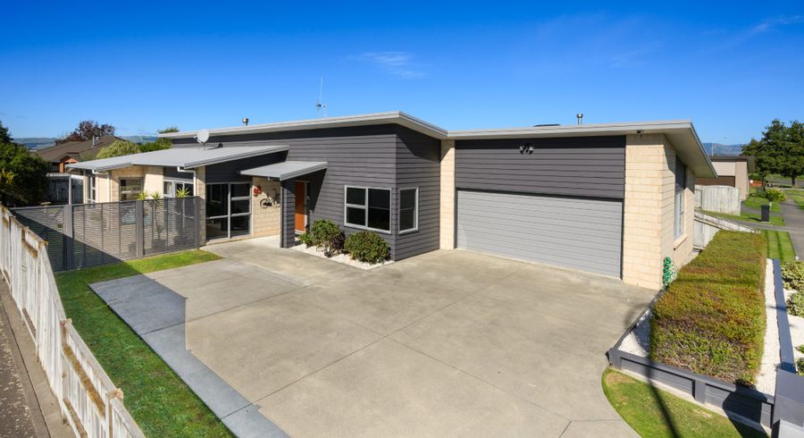  at 99 Schnell Drive, Kelvin Grove, Palmerston North, Manawatu / Whanganui
