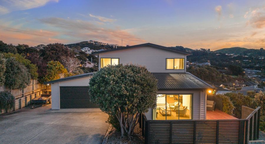  at 42F James Cook Drive, Whitby, Porirua, Wellington