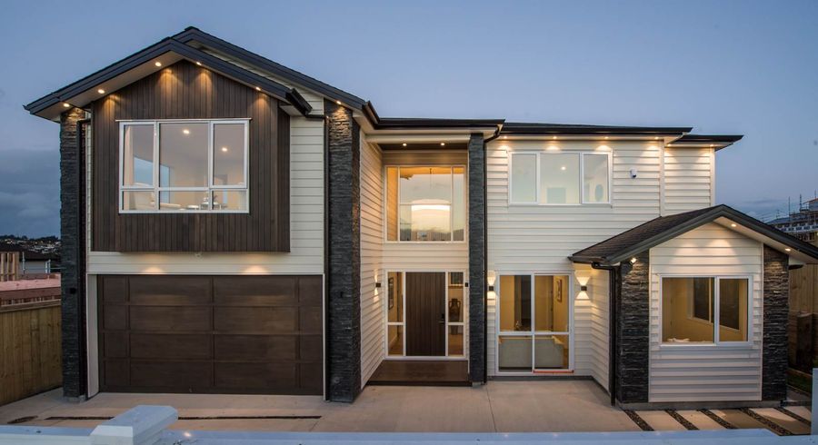  at 17 Masons Road, Oteha, Auckland