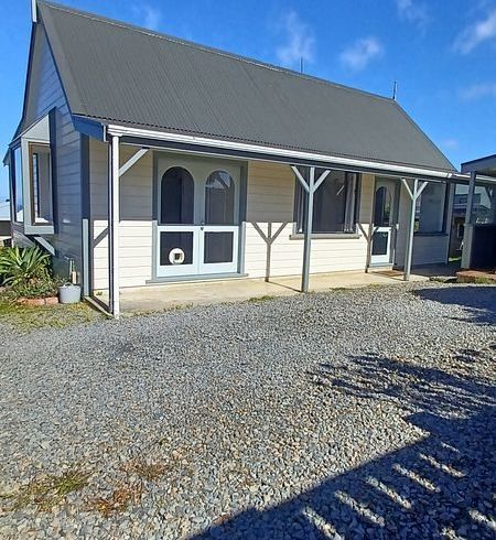  at 4 Earn Place, Southgate, Wellington