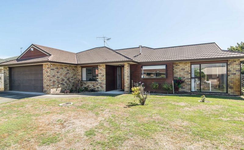  at 21 Hadleigh Court, Paraparaumu