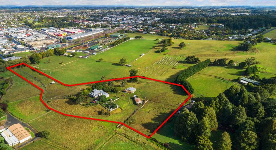  at 120 Station Road, Pukekohe, Pukekohe