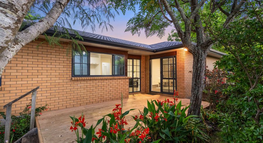  at 40 Cottesmore Place, Huntington Park, Manukau City, Auckland