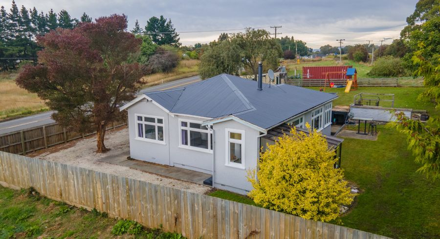  at 114 Oamaru-Alma Road, Deborah