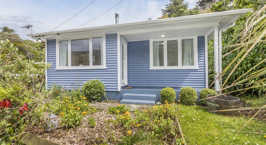  at 65 Airlie Road, Plimmerton, Porirua, Wellington