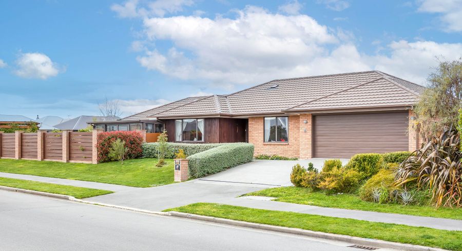 at 20 Eastfield Drive, Lincoln, Lincoln