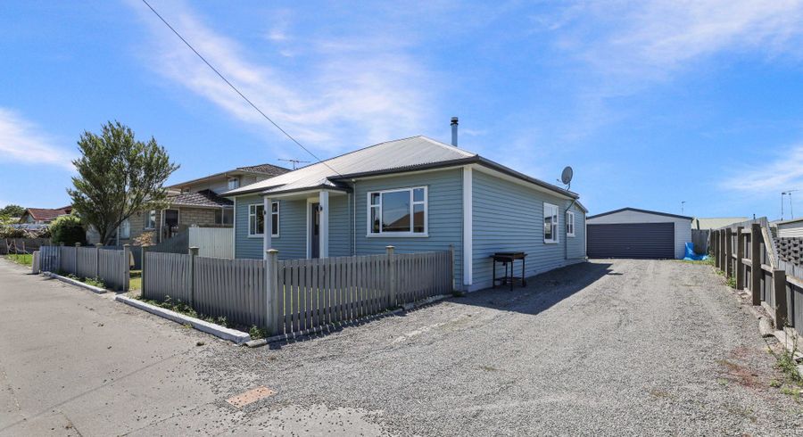  at 17 Wellington Street, Hampstead, Ashburton, Canterbury