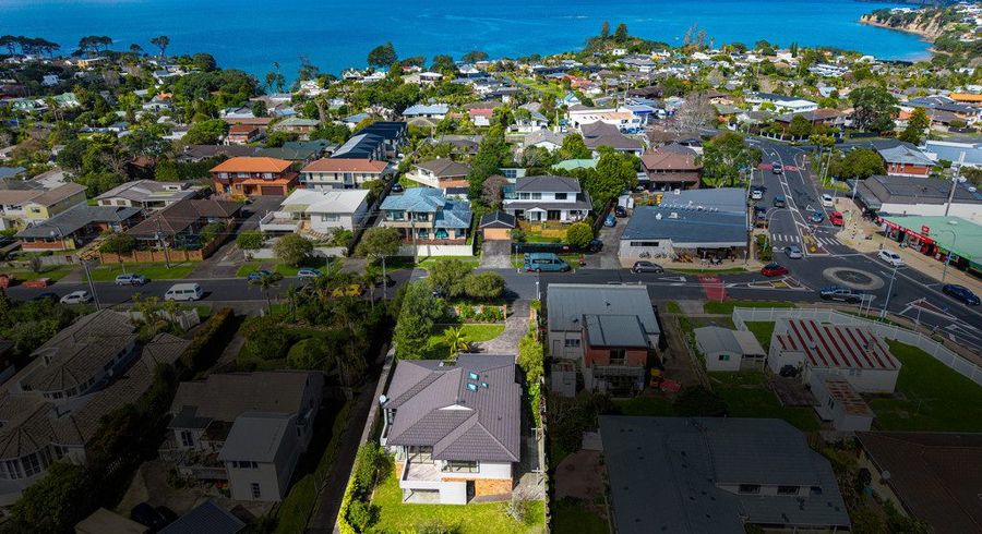  at 10 Toroa Street, Torbay, North Shore City, Auckland