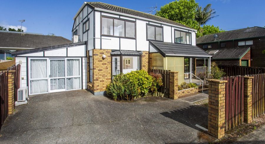  at 2/189 Onewa Road, Birkenhead, North Shore City, Auckland