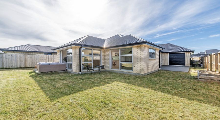  at 18 Cherry Avenue, Darfield, Darfield