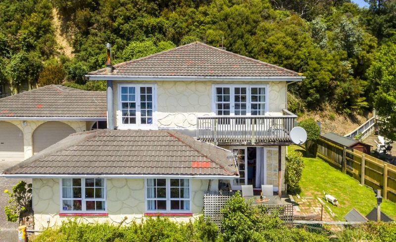  at 3 Lord Street, Stokes Valley, Lower Hutt