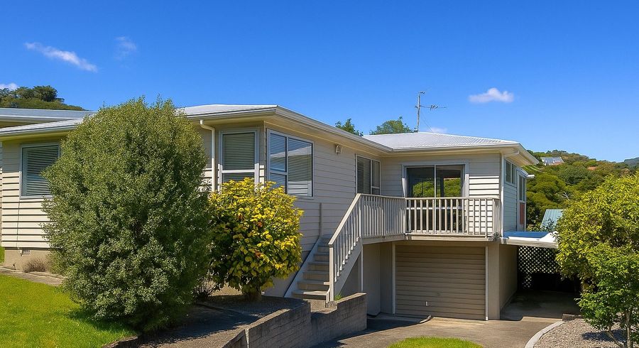  at 4 Spey Place, Papakowhai, Porirua, Wellington