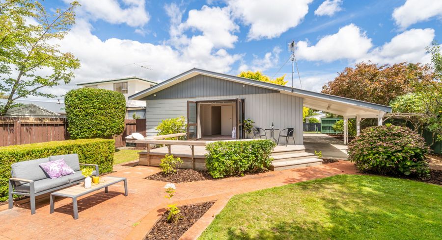  at 6 Denver Grove, Totara Park, Upper Hutt, Wellington
