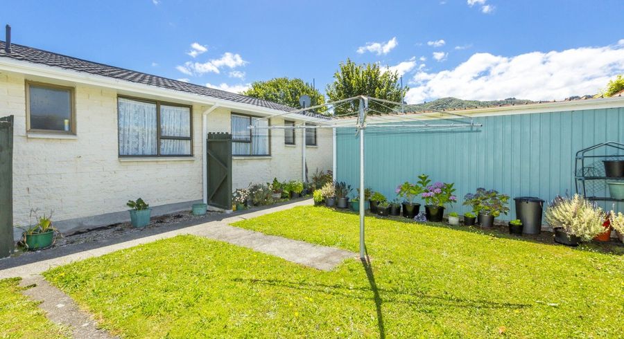  at 1/14 Clouston Park Road, Ebdentown, Upper Hutt