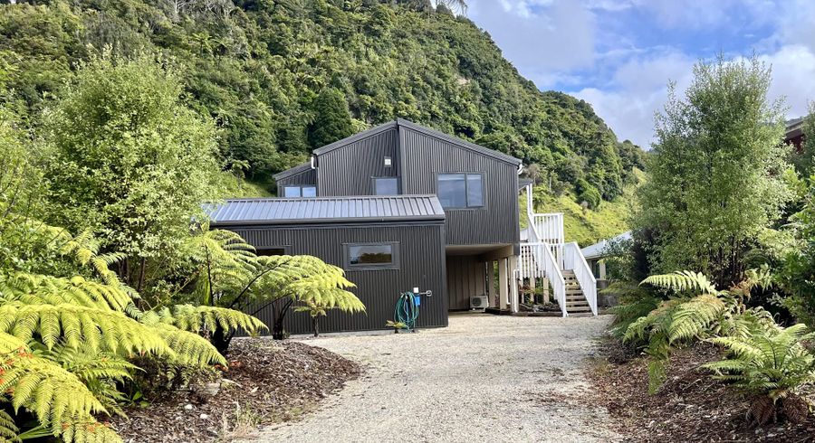  at 4 Horncastle Crescent, Little Wanganui, Buller, West Coast