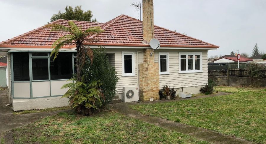  at 304 Clarkin Road, Fairfield, Hamilton, Waikato