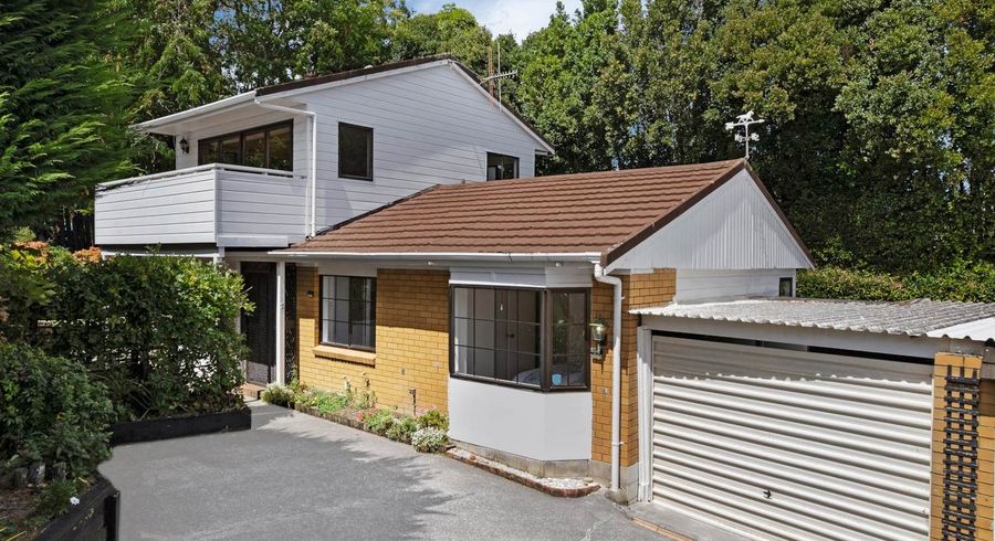  at 2/15 Micawber Place, Mellons Bay, Manukau City, Auckland