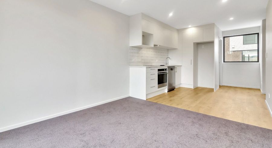  at 6/1 Fruitvale Road, New Lynn, Auckland