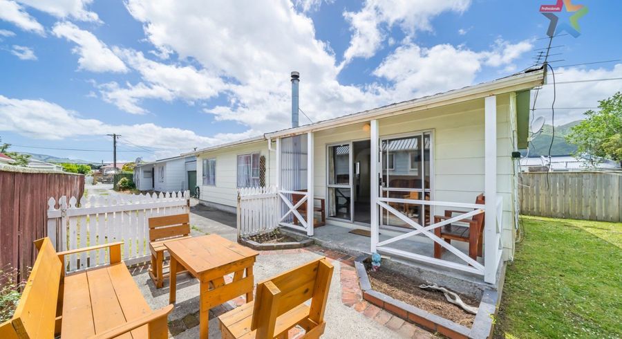  at 1A Randwick Crescent, Moera, Lower Hutt